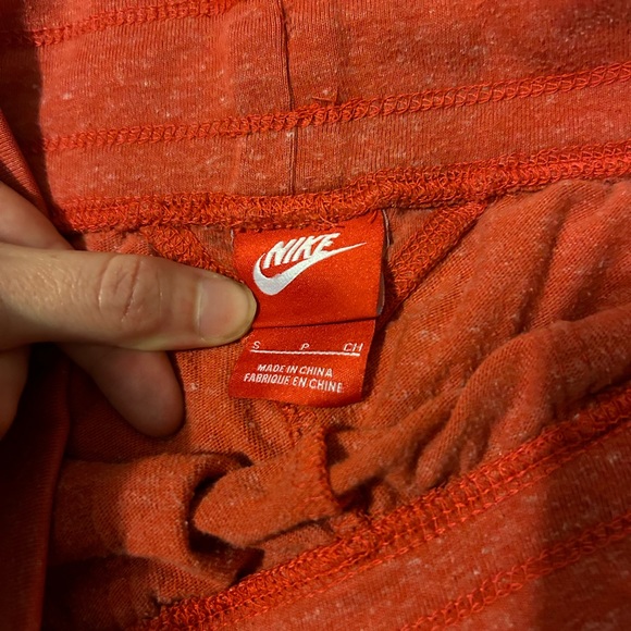 Nike red comfy jersey shorts size small - Picture 2 of 3